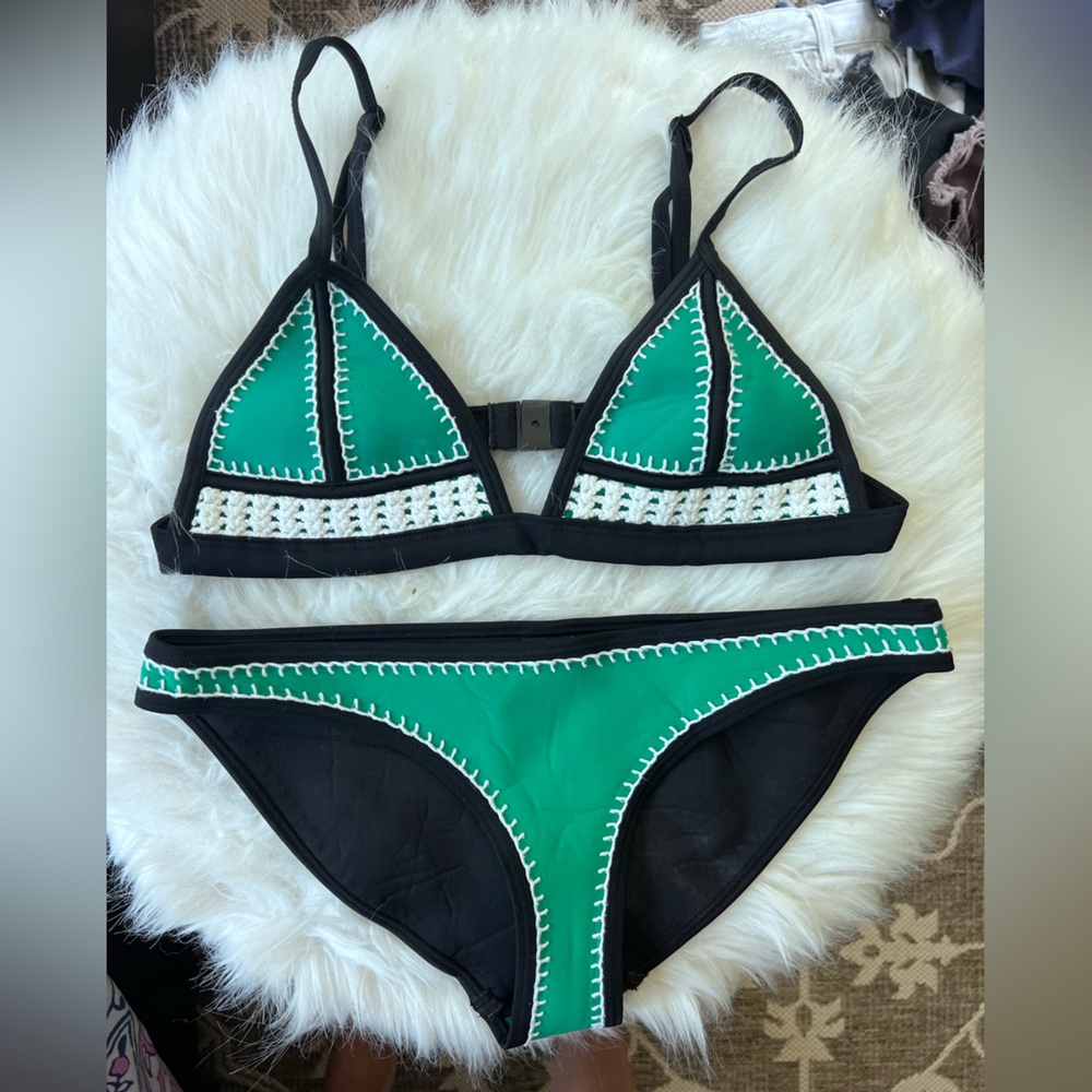 Small Triangl Bikini in Green